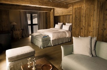 LE CHALET-guestroom-Junior Suite.jpg
