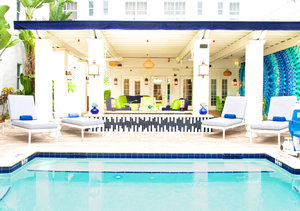 Blue Moon Hotel Miami Beach Fl See S Pool Blue Moon Hotel Miami Beach