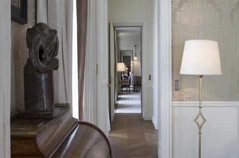 LA RESERVE PARIS HOTEL AND SPA - Photo 72