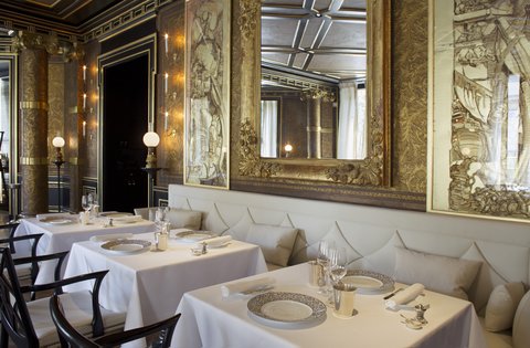 LA RESERVE PARIS HOTEL AND SPA - Photo 88