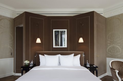 LA RESERVE PARIS HOTEL AND SPA - Photo 62