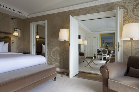 LA RESERVE PARIS HOTEL AND SPA - Photo 50