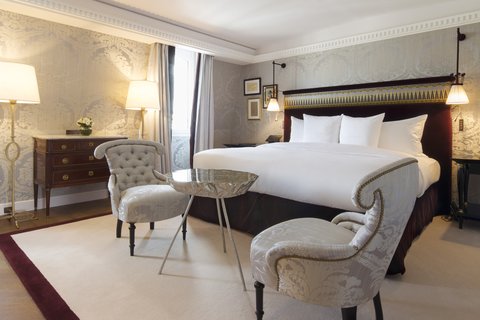 LA RESERVE PARIS HOTEL AND SPA - Photo 51