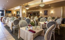  - Le Nouvel Hotel & Spa Montreal