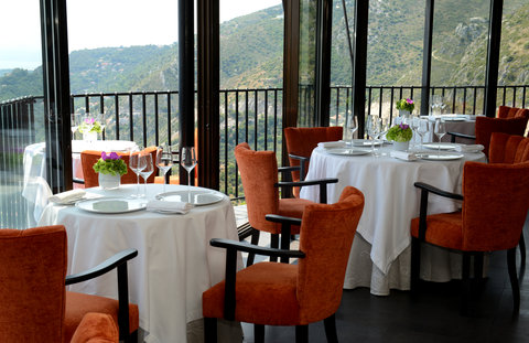 CHATEAU EZA - Photo 39