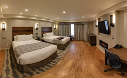  - Hotel Strata Mountain View