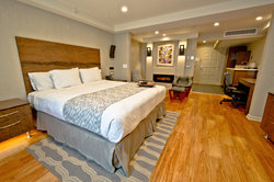  - Hotel Strata Mountain View