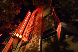  - Staypineapple University Inn Seattle - I-5, Exit 169