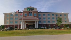 Holiday Inn Express Hotel Suites Smithfield Nc See S Exterior View Holiday Inn Express Hotel Suites Smithfield