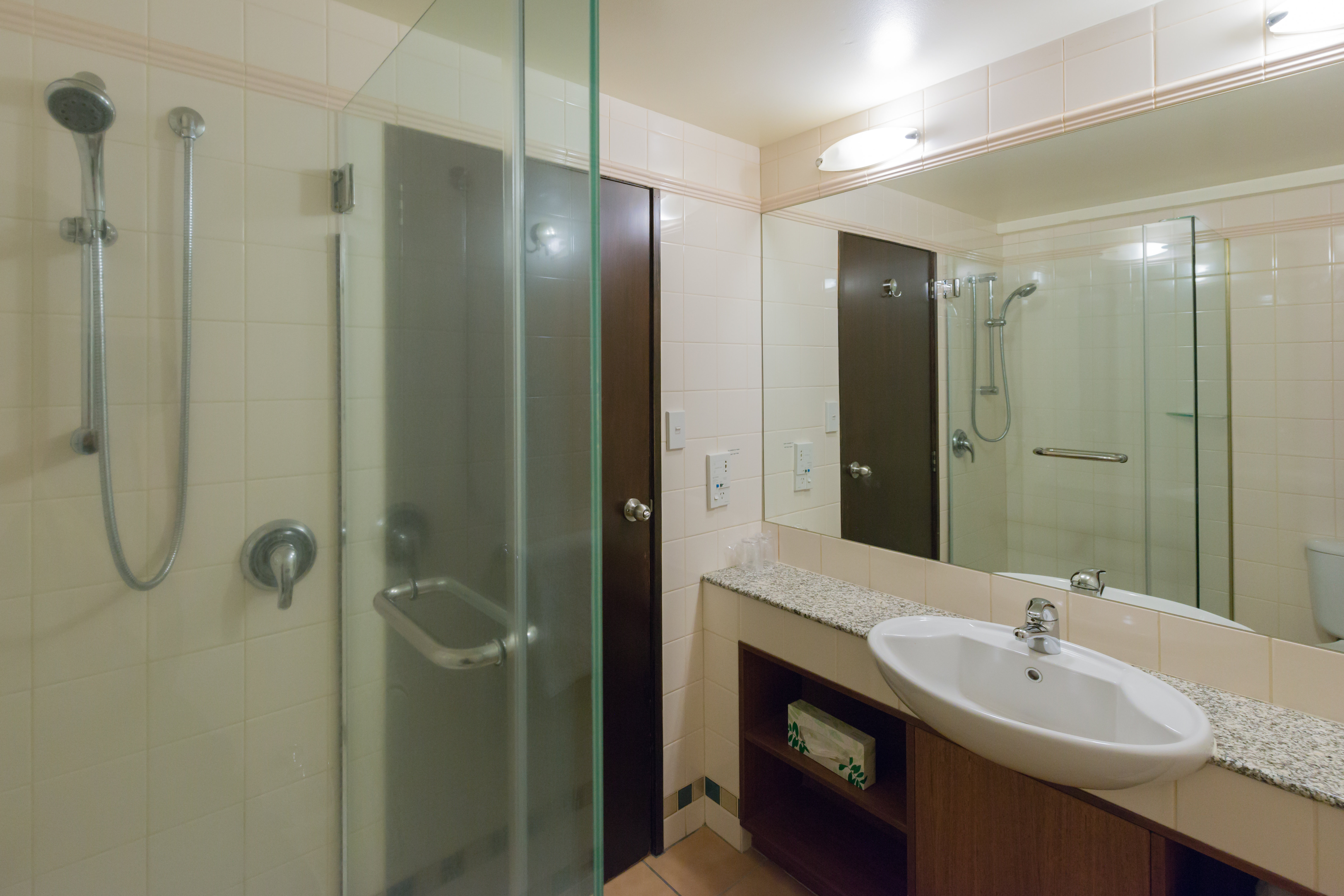 Millennium Hotel and Resort Ma-guestroom-Standard Lakeview Queen Bathroom.jpg