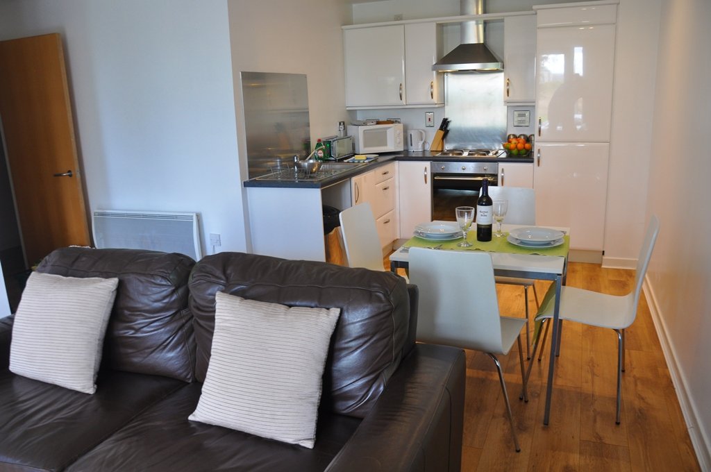Ocean Apartments-guestroom-1 and 2 Bed Apartment Kitchen.jpg