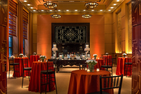 FOUR SEASONS HOTEL NEW YORK - Photo 22