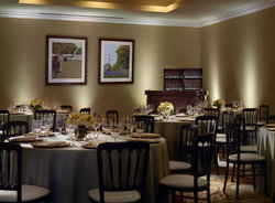  - Omni Fort Worth Hotel - I-30, Exits 13 & 15A