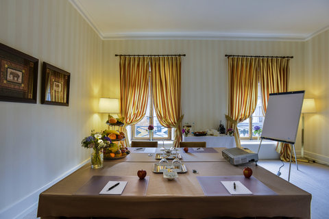 HOTEL DES TROIS COURONNES - Photo 21