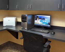  - Holiday Inn Express & Suites River Park Fresno