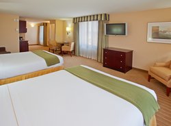  - Holiday Inn Express & Suites River Park Fresno