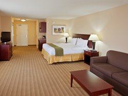  - Holiday Inn Express & Suites River Park Fresno