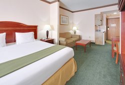  - Holiday Inn Express & Suites Cleveland