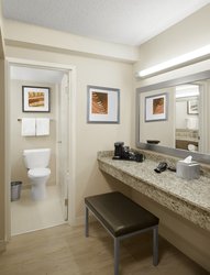  - Holiday Inn Southwest Viking Sunset Hills - I-44, Exit 277B