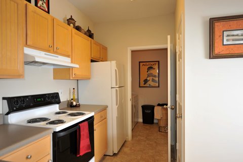 Richmond Model Kitchen And Laundry Room