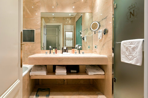 HOTEL LE NEGRESCO - Photo 68