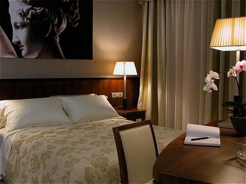 JONATHAN CREEK INN-guestroom-Guest room.jpg