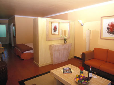 QUINTA SPLENDIDA WELLNESS AND BOTAN-guestroom-Guest Room.jpg