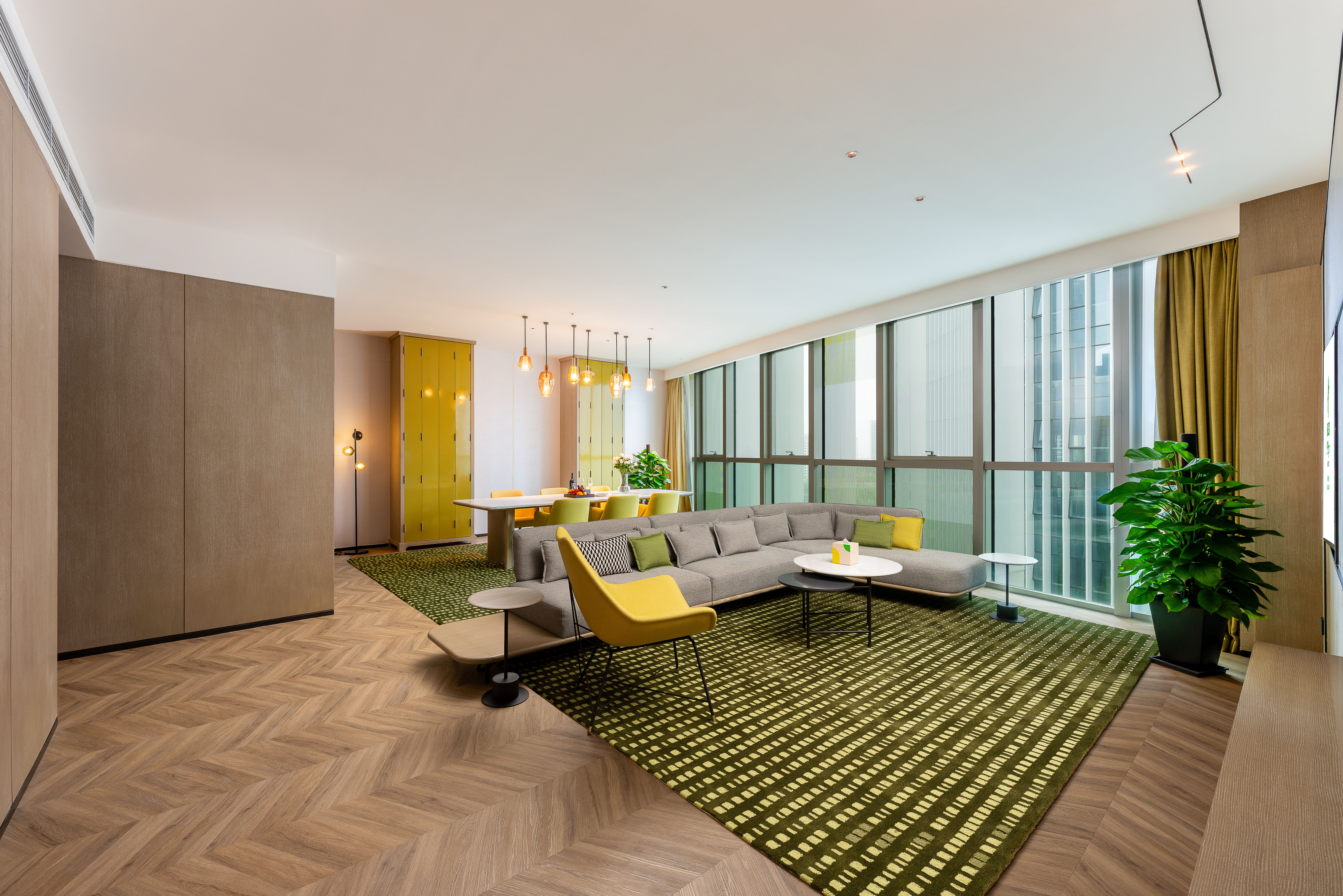HOLIDAY INN DATA VALLEY BY IHG-guestroom-King Bedroom Suite Dining and Kitchenette.jpg