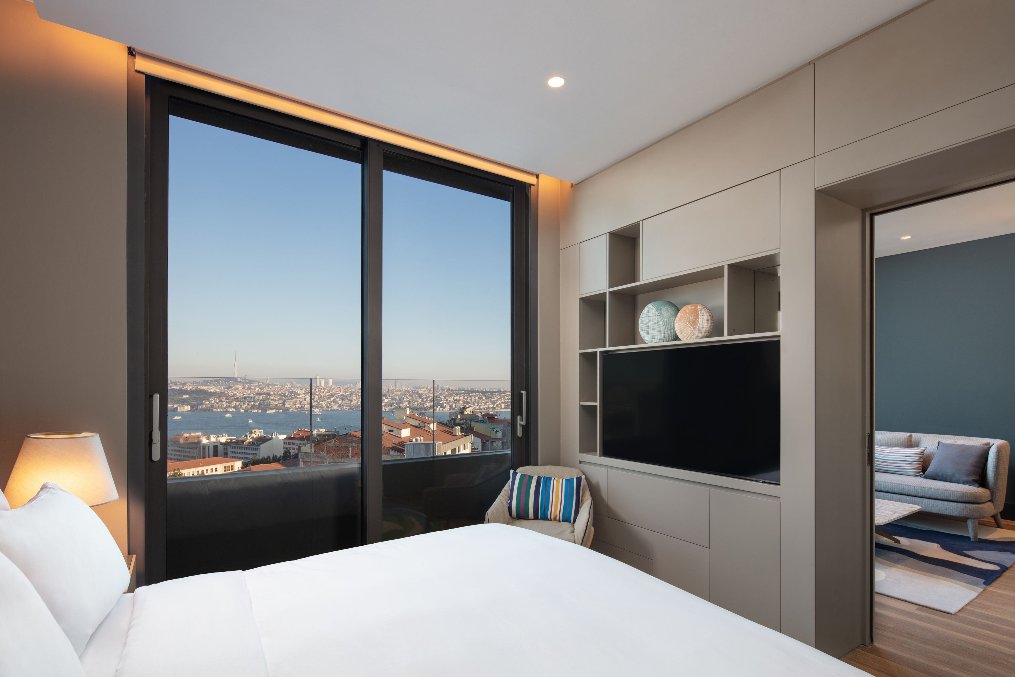 Lokalist Istanbul a Tribute Portfolio Hotel-guestroom-Bosphorus Suite.jpg