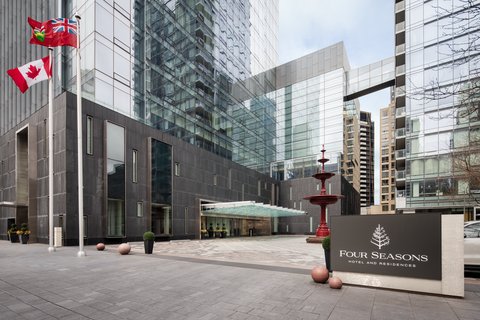 Four Seasons Hotel Toronto Exteriors