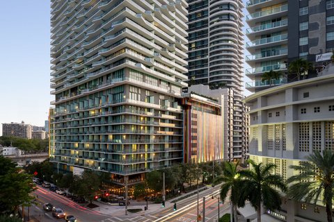 SLS BRICKELL HOTEL - Photo 2