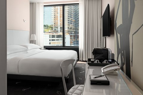 SLS BRICKELL HOTEL - Photo 22