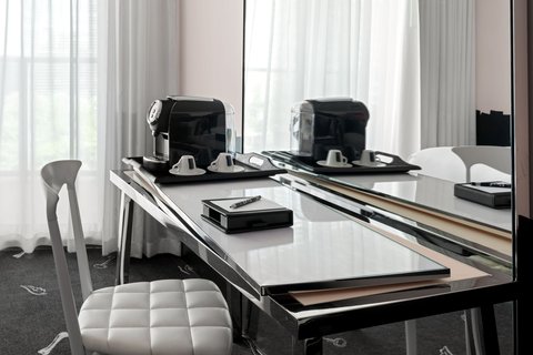 SLS BRICKELL HOTEL - Photo 24