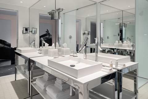 SLS BRICKELL HOTEL - Photo 29