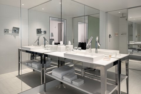 SLS BRICKELL HOTEL - Photo 28