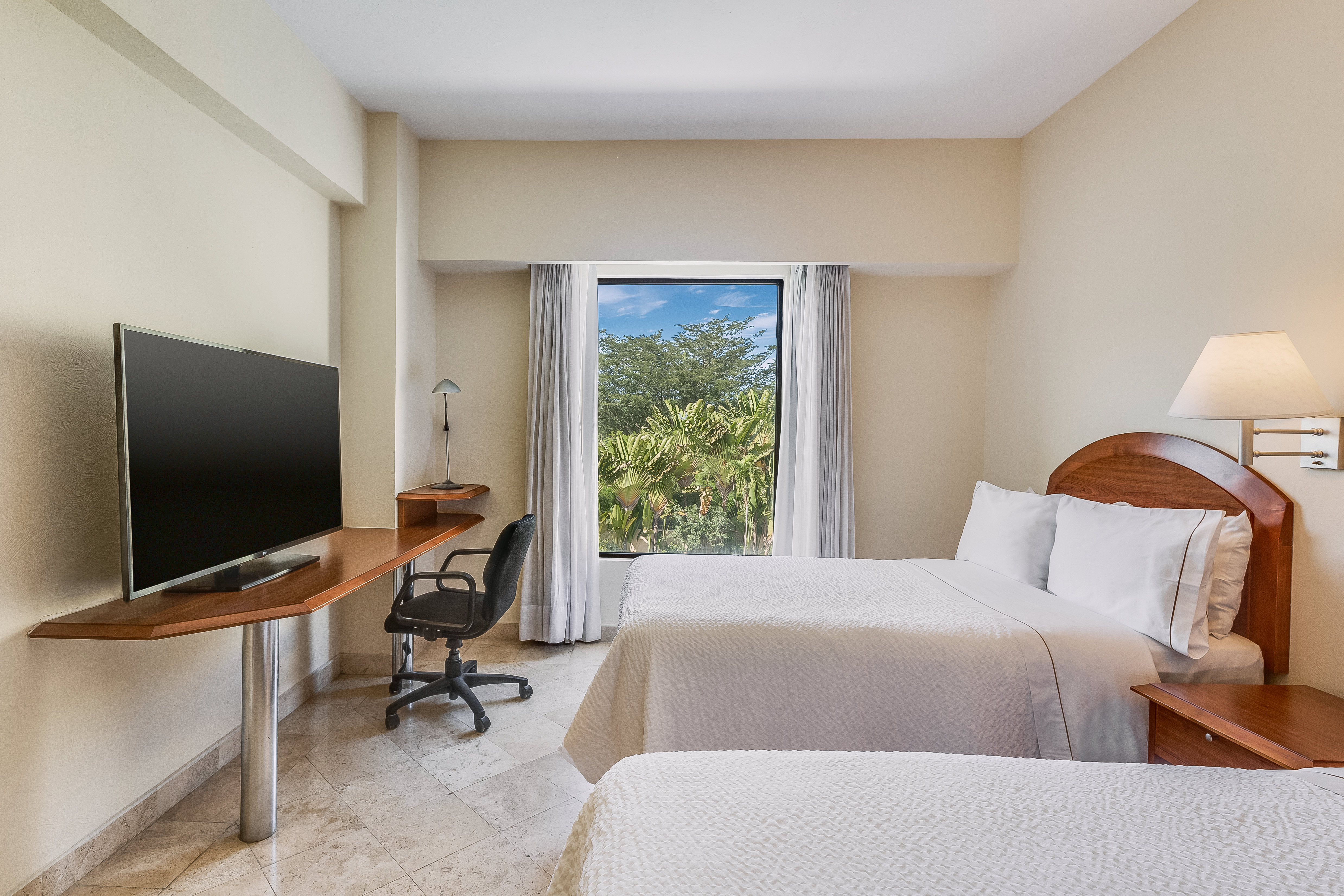FIESTA INN COLIMA-guestroom-Superior Room, 2 double.jpg