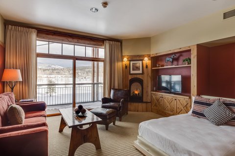 One Bedroom Luxury Suite