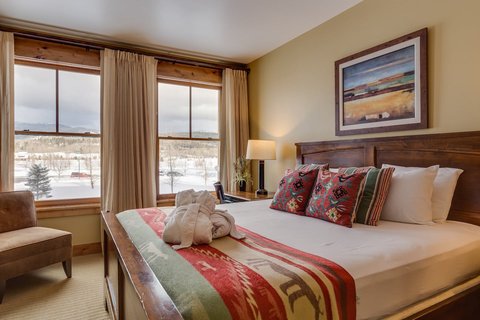 One Bedroom Luxury Suite Bedroom