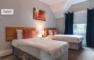 PLOUGH HOTEL-guestroom-Room.jpg