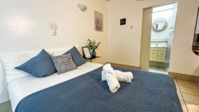 BLACK MARLIN MOTEL-guestroom-Guest Room.jpg