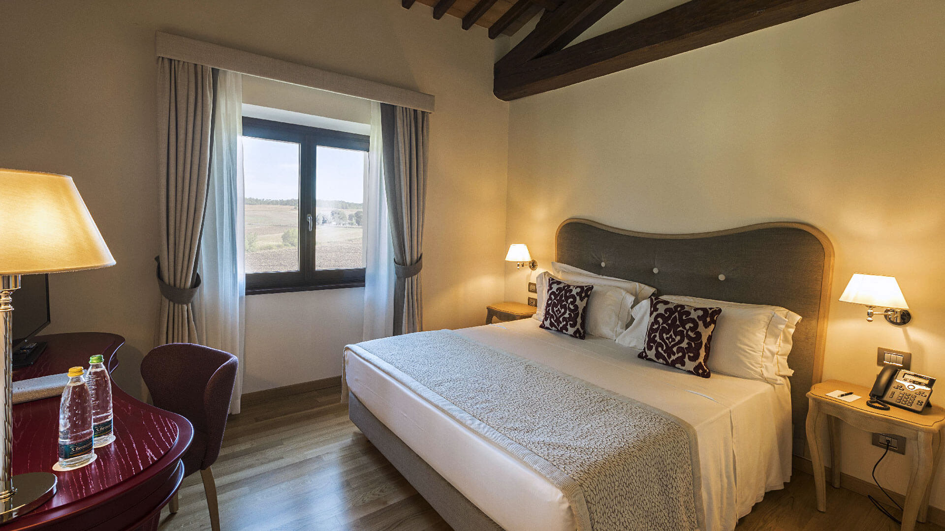 BORGO LA CHIARACIA RESORT AND-guestroom-Suite.jpg