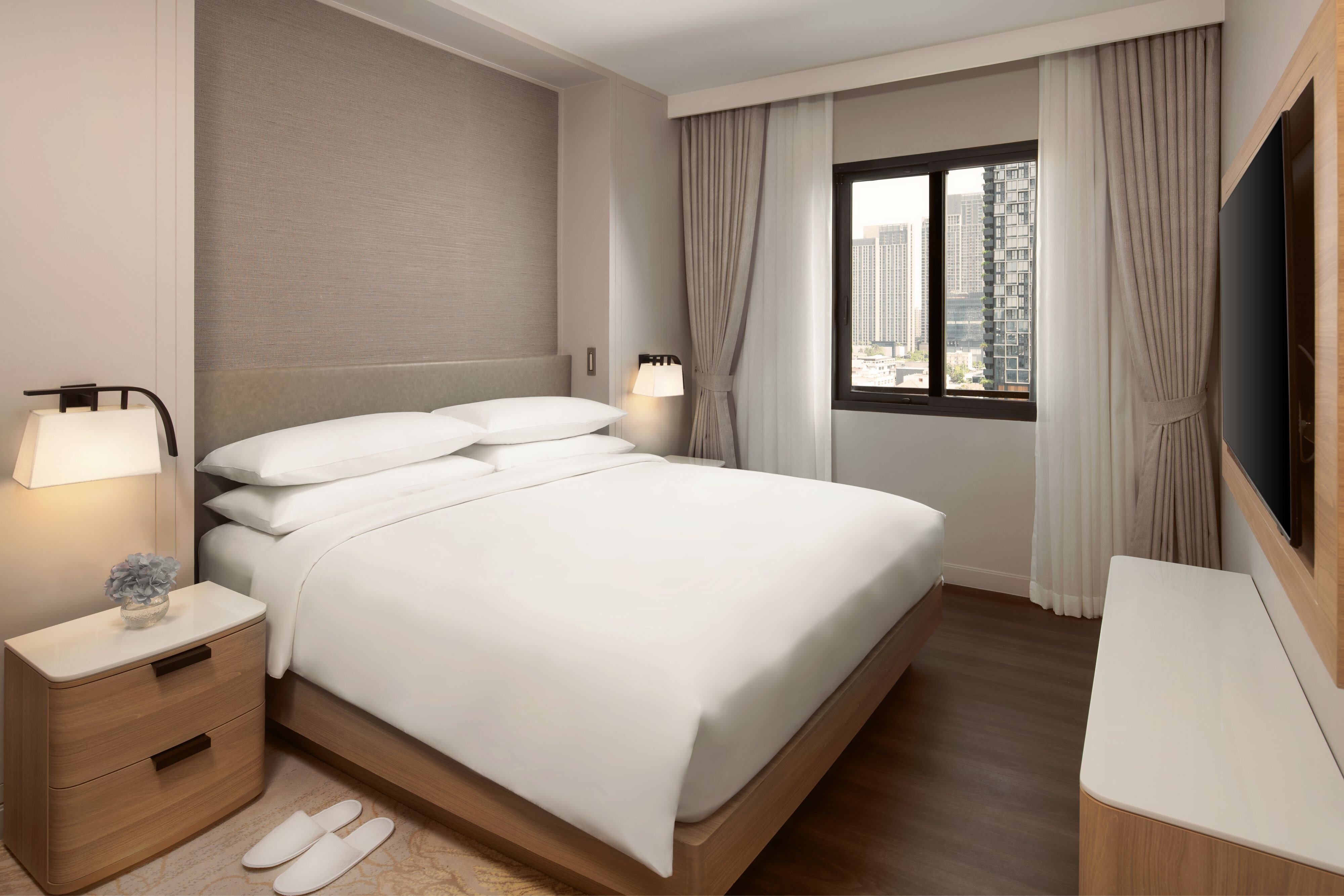 Marriott Executive Apartments Bangkok Sukhumvit 101-guestroom-One-Bedroom King Suite - Bedroom.jpg