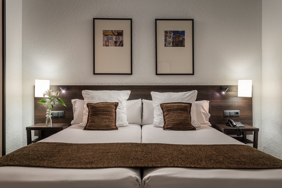 MEDIUM VALENCIA-guestroom-640772 Guest Room.jpg