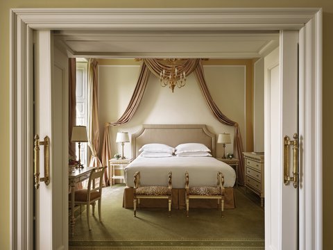 Junior Suite Exclusive Bedroom