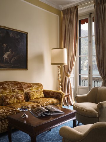Suite Sitting Room And View