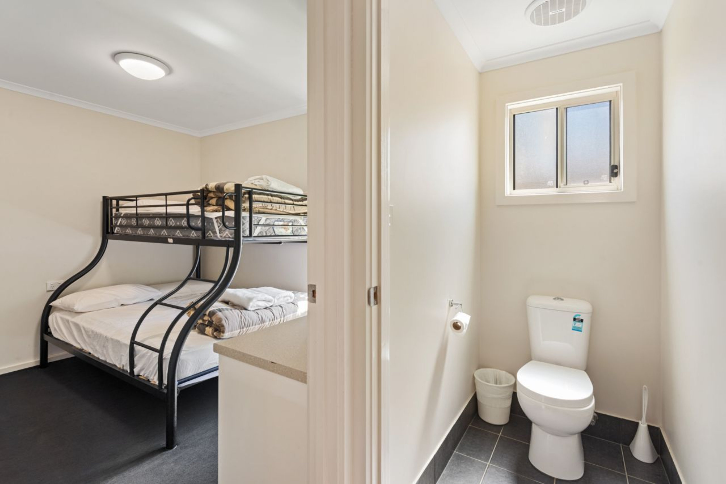 DISCOVERY PARKS BAROSSA VALLEY-guestroom-Dlx 2BR Cabin Slps 5 (1106) - Bathroom.jpg