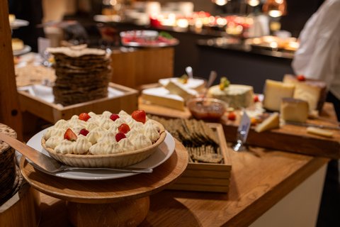 Stromstad Spa Resort Restaurant Maritimus Buffet Dessert
