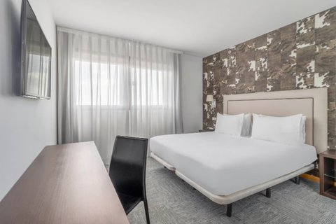 814486 Guest Room