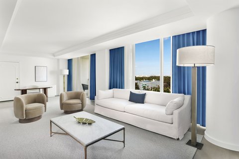 THE RITZ-CARLTON COCONUT GROVE MIAMI - Photo 4