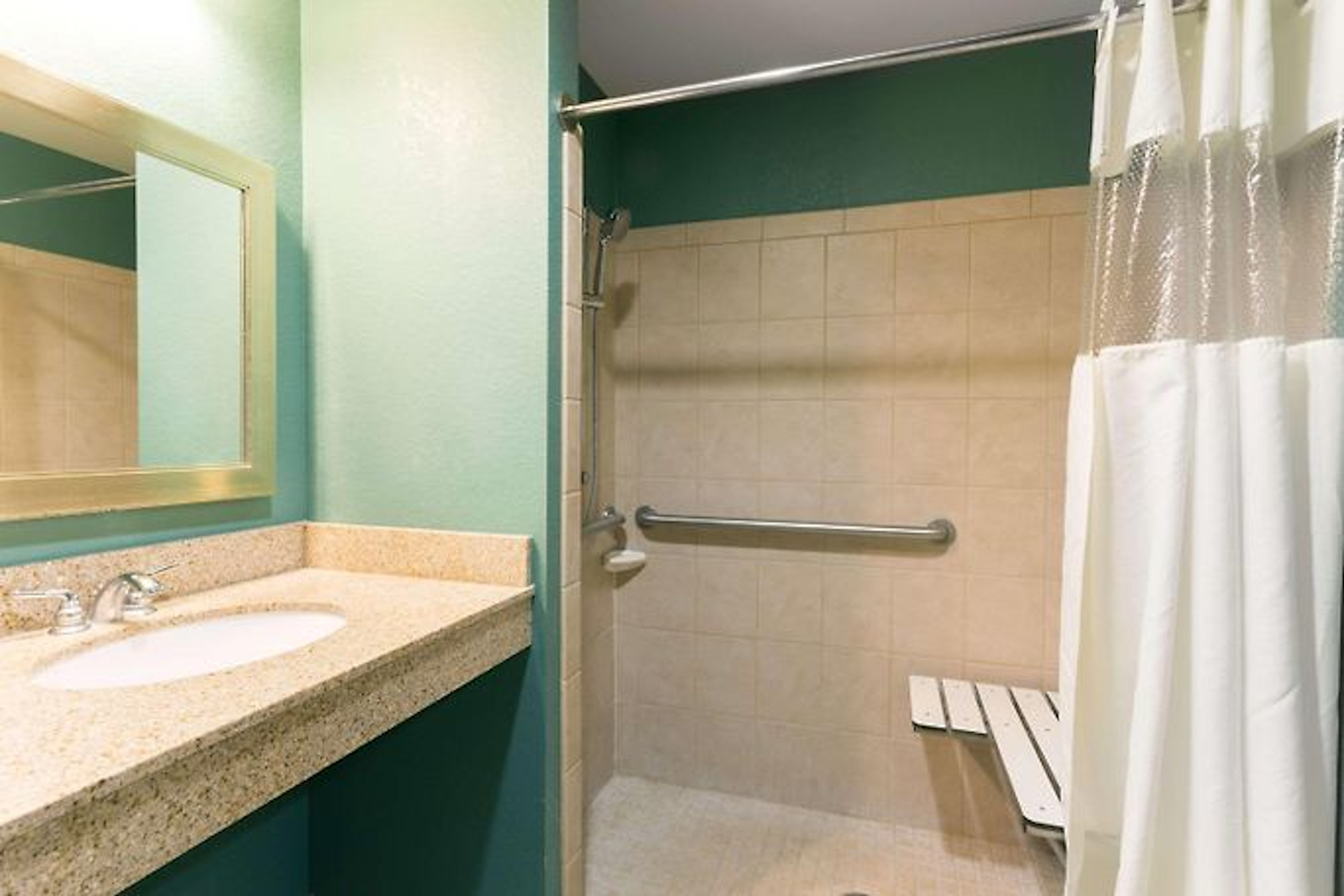 HOLIDAY INN EXP STES PALM COAST I-9-guestroom-Guest Room.jpg